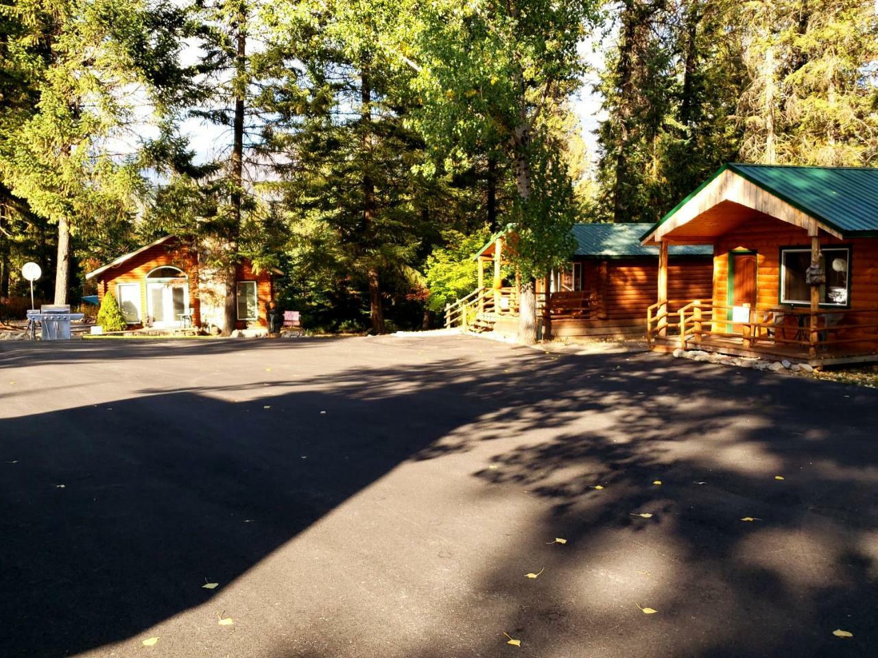 Riverfront Motel & Cabins Thompson Falls Exterior foto